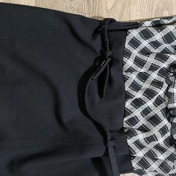 INC Women's black and grey sleeveless belted dress, Size 4 - Picture 2 of 9